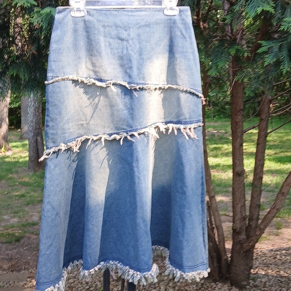 Distressed Long Denim Fringe Skirt Size M - Picture 10 of 12